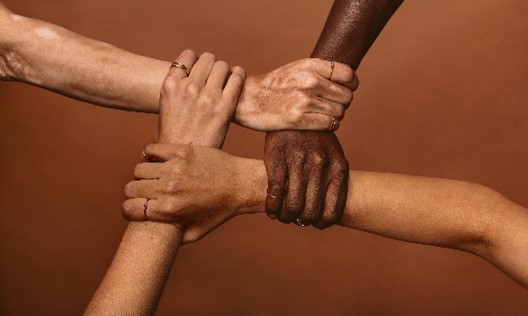 Diverse Linked Arms